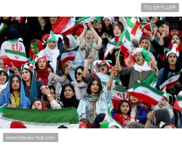 六合彩足球官网为用户提供丰富的足球赛事直播和精彩回放不容错过的观赛体验 六合彩足球官网为用户提供丰富的足球赛事直播和精彩回放不容错过的观赛体验